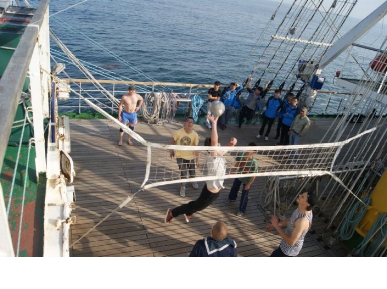 Chinese student’s practice aboard Russian sailship “Pallada”