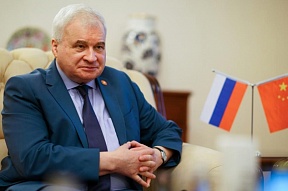 Брифинг Андрея Денисова российским СМИ