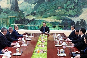 俄罗斯外长拉夫罗夫会见中国国家主席习近平